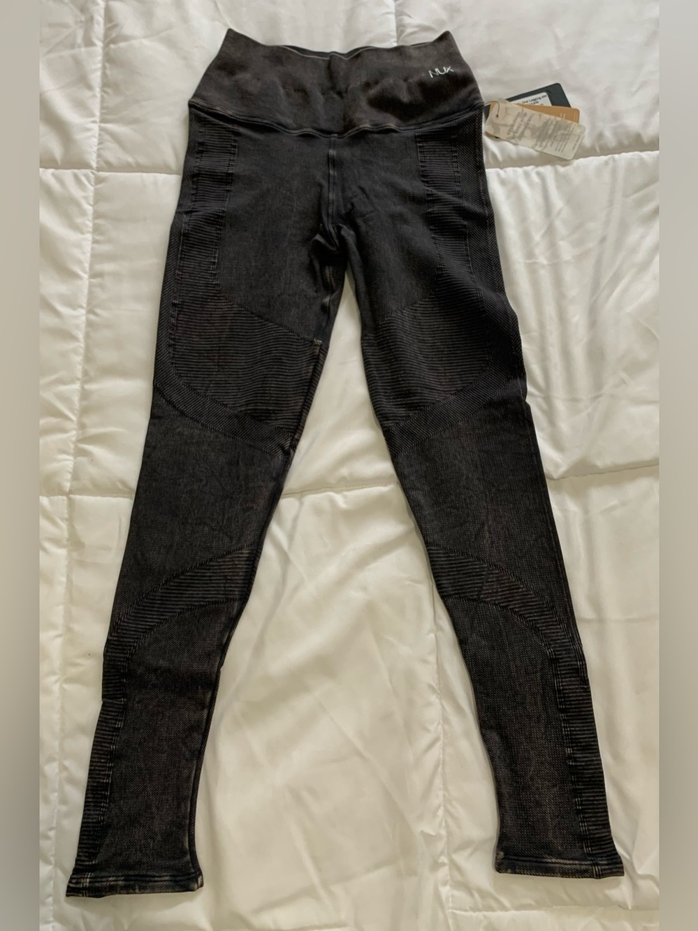 New Nux One By One leggings Size M